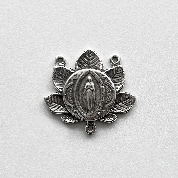 1" Leaves Antique Rosary Center Model CE1209