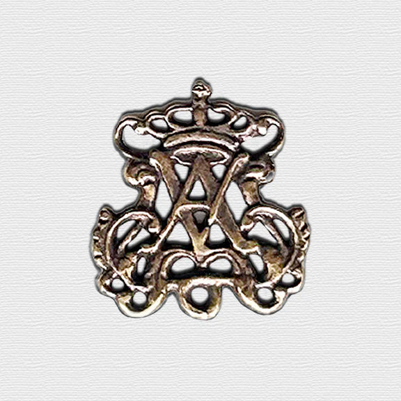 1 1/4" Auspice Maria Antique Rosary Center Model CE552