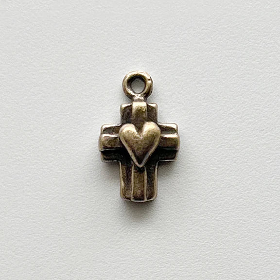 1/2" Cross with Heart Antique Vintage Model CR1156