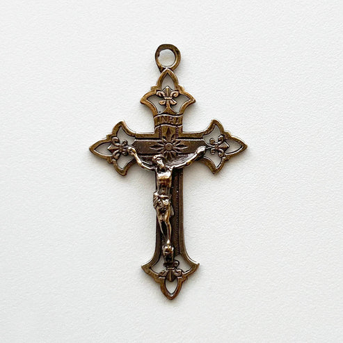 1 3/4" Open Work Buds Crucifix Antique Model CX739