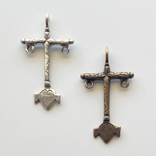 2" Cross with Heart Antique Vintage Model CR826